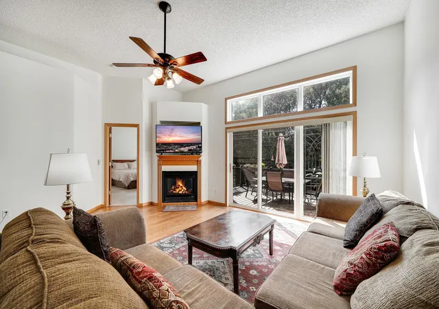 Photo 4 of Single family home for sale at 218 River Woods Dr W, Saint Paul Park, MN 55071 | MLS# 7151972 | Listing updated on 2026-10-07