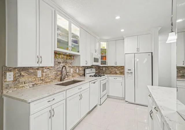 Photo 2 of Single family home for sale at 14054 Heywood Path, Saint Paul, MN 55124 | MLS# 7151975 | Listing updated on 2026-10-05