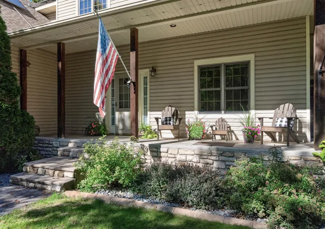 Photo 3 of Single family home for sale at 5380 245th Street, Forest Lake, MN 55025 | MLS# 7151978 | Listing updated on 2026-10-09