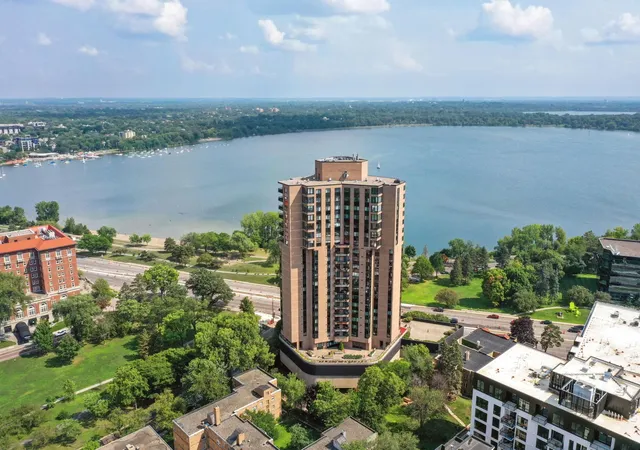 Photo 2 of Condo for sale at 2950 Dean Pkwy #2103, Minneapolis, MN 55416 | MLS# 7151992 | Listing updated on 2026-10-23
