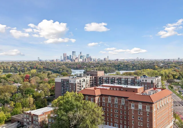 Photo 3 of Condo for sale at 2950 Dean Pkwy #2103, Minneapolis, MN 55416 | MLS# 7151992 | Listing updated on 2026-10-23