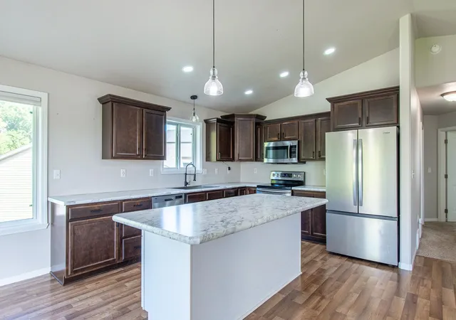 Photo 4 of Single family home for sale at 5883 Autumn Dr S, Fargo, ND 58104 | MLS# 7152001 | Listing updated on 2026-10-02