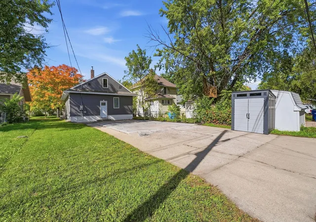 Photo 2 of Single family home for sale at 920 11th Avenue S, Saint Cloud, MN 56301 | MLS# 7152003 | Listing updated on 2026-10-06