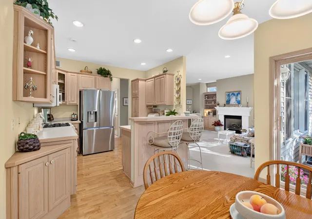 Photo 4 of Single family home for sale at 7982 Dunkirk Ln N, Maple Grove, MN 55311 | MLS# 7152005 | Listing updated on 2026-10-09