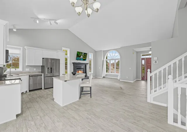 Photo 4 of Single family home for sale at 1103 Singing Hills Dr SE, Lonsdale, MN 55046 | MLS# 7152008 | Listing updated on 2026-10-20