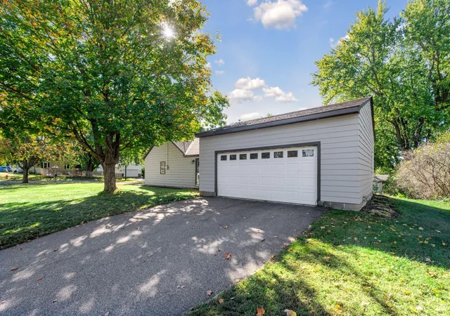Photo 3 of Single family home for sale at 16282 West Ave Se, Prior Lake, MN 55372 | MLS# 7152016 | Listing updated on 2026-10-07