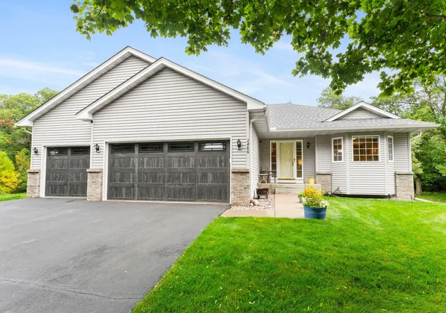 Photo 2 of Sale Pending at 2486 Bridgewater Pl S, Cambridge, MN 55008 | MLS# 7152017 | Listing updated on 2026-10-05