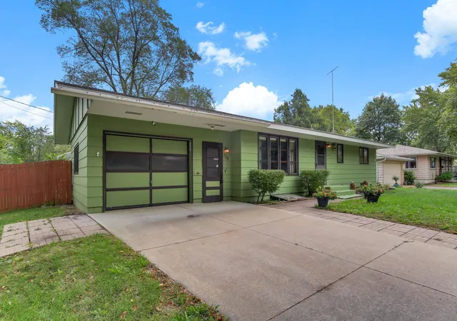 Photo 2 of Sale Pending at 128 24th Avenue S, Saint Cloud, MN 56301 | MLS# 7152027 | Listing updated on 2026-10-09