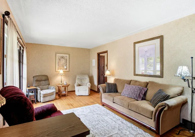 Photo 4 of Sale Pending at 128 24th Avenue S, Saint Cloud, MN 56301 | MLS# 7152027 | Listing updated on 2026-10-09