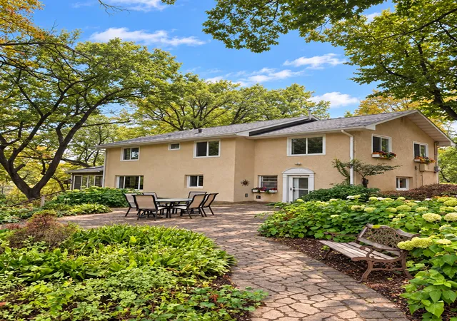 Photo 1 of Single family home for sale at 9551 Riverview Rd, Eden Prairie, MN 55347 | MLS# 7152031 | Listing updated on 2026-09-30