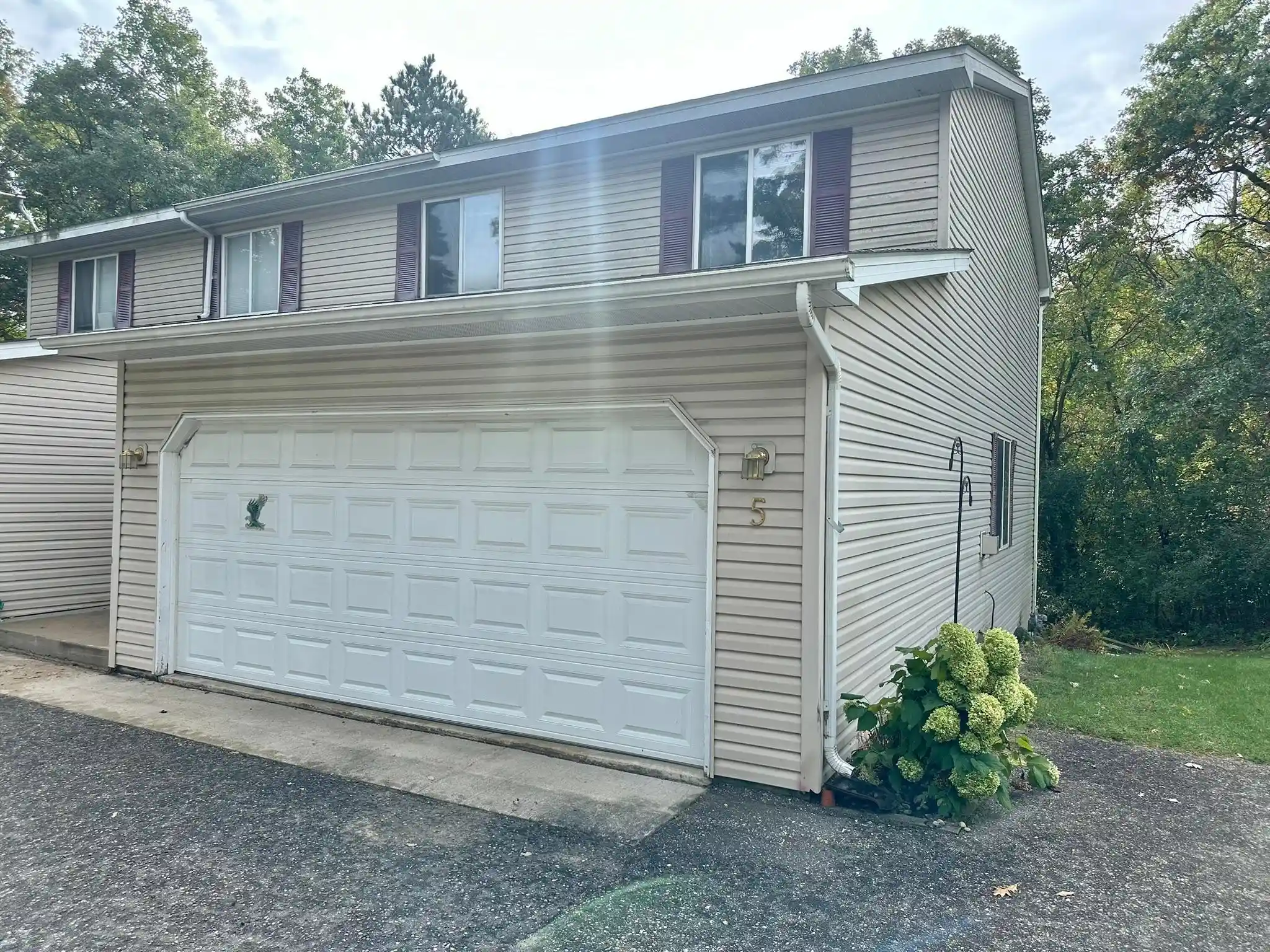 Listing Photo 2 - Condo for sale in 806 Pine St located at 806 Pine St, Park Rapids, MN 56470 - Unit 806 Pine St