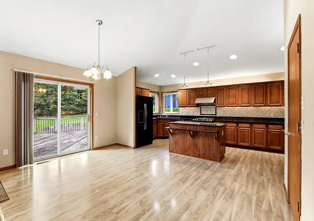 Photo 4 of Single family home for sale at 2646 Shadow Ln, Chaska, MN 55318 | MLS# 7152059 | Listing updated on 2026-10-02