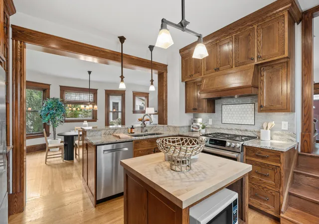 Photo 3 of Sale Pending at 3517 Humboldt Ave S, Minneapolis, MN 55408 | MLS# 7152061 | Listing updated on 2026-10-05
