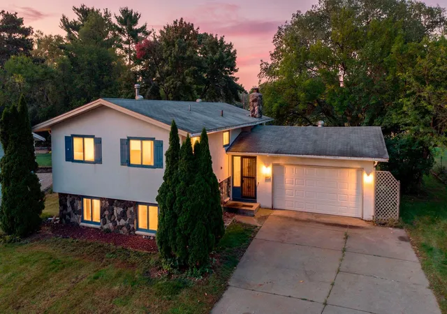 Photo 1 of Sale Pending at 8016 Brunswick Ave N, Minneapolis, MN 55443 | MLS# 7152062 | Listing updated on 2026-10-04