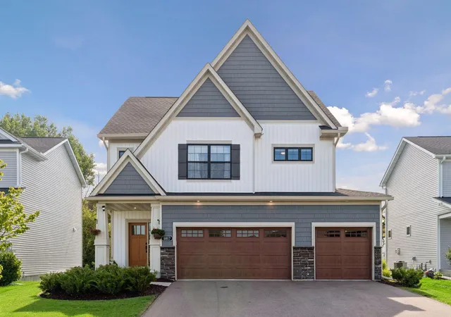 Photo 1 of Single family home for sale at 1017 Fabel Ln, Waconia, MN 55387 | MLS# 7152068 | Listing updated on 2026-10-02