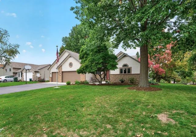 Photo 1 of Single family home for sale at 7935 174th Street W, Lakeville, MN 55044 | MLS# 7152074 | Listing updated on 2026-10-15