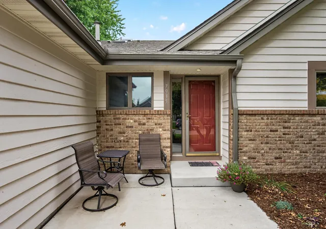 Photo 3 of Single family home for sale at 7935 174th Street W, Lakeville, MN 55044 | MLS# 7152074 | Listing updated on 2026-10-22