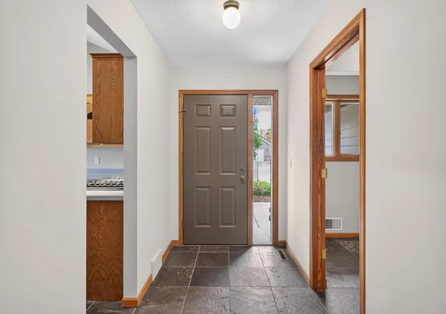 Photo 4 of Single family home for sale at 7935 174th Street W, Lakeville, MN 55044 | MLS# 7152074 | Listing updated on 2026-10-22