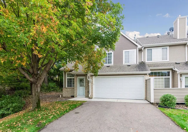 Single family home for sale at 18185 Warbler Ln, Eden Prairie, MN 55346 | MLS# 7152079
