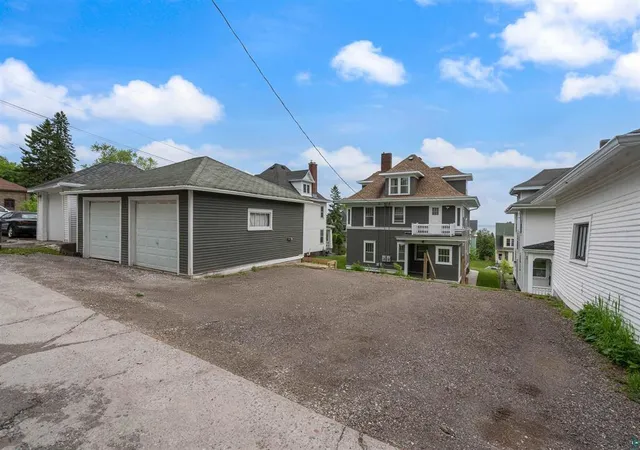 Listing Photo 4 - Condo for sale in building located at 1415 E 4th St, Duluth, MN 55805