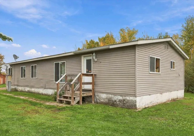 Photo 3 of Single family home for sale at 2105 300th Avenue, Mora, MN 55051 | MLS# 7152134 | Listing updated on 2026-10-06