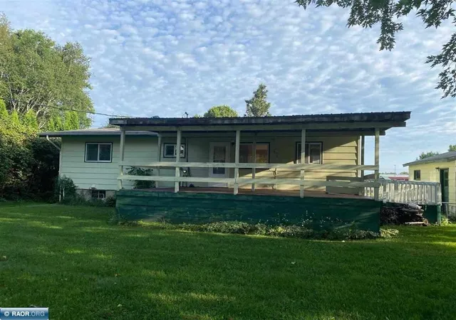 Photo 3 of Single family home for sale at 208 Andover Rd, Hoyt Lakes, MN 55750 | MLS# 7152144 | Listing updated on 2026-09-30