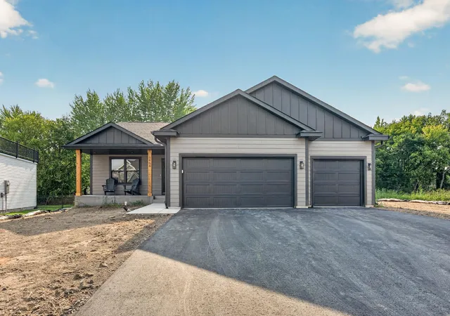 Photo 2 of Single family home for sale at 9935 14th Circle Ne, Saint Michael, MN 55376 | MLS# 7152146 | Listing updated on 2026-09-30