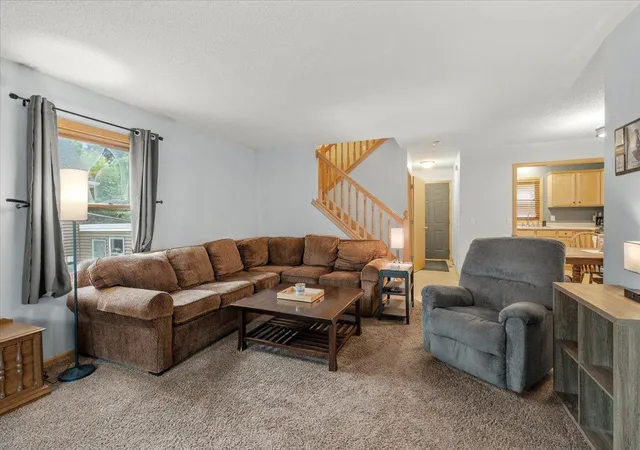 Photo 4 of Single family home for sale at 220 Baker St E, Saint Paul, MN 55107 | MLS# 7152148 | Listing updated on 2026-10-07