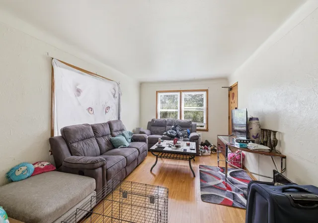 Listing Photo 5 - Condo for sale in building located at 1875 Minnehaha Ave W, Saint Paul, MN 55104
