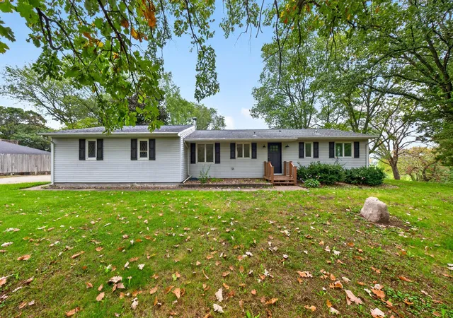 Photo 2 of Single family home for sale at 32776 361st Avenue, Lake City, MN 55041 | MLS# 7152166 | Listing updated on 2026-10-01