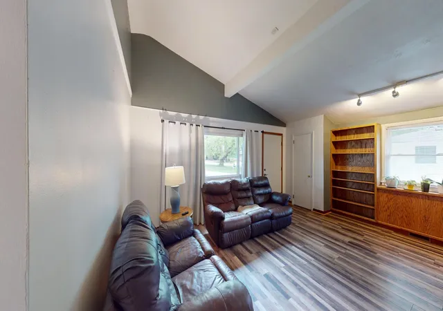 Photo 3 of Single family home for sale at 1314 Fairlane Ter, Albert Lea, MN 56007 | MLS# 7152170 | Listing updated on 2026-10-02