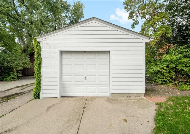 Photo 25 of Sale Pending at 2834 44th Avenue S, Minneapolis, MN 55406 | MLS# 7152171 | Listing updated on 2026-10-04