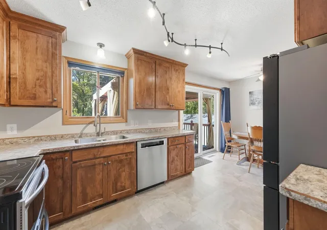 Photo 3 of Single family home for sale at 1005 4th Avenue N, Sartell, MN 56377 | MLS# 7152172 | Listing updated on 2026-10-07