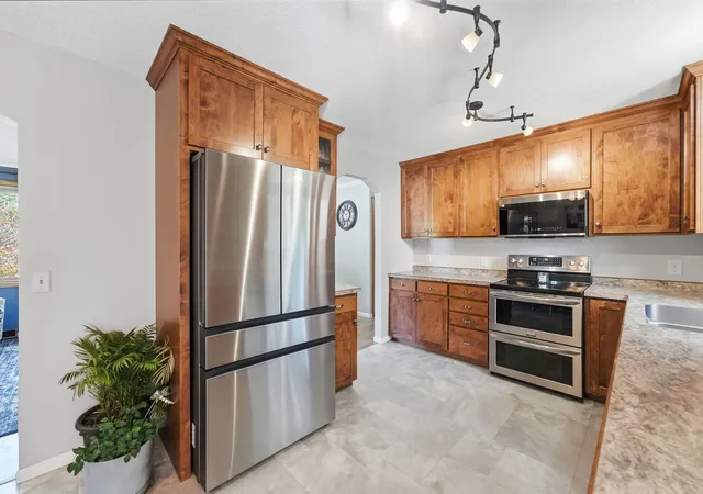 Photo 4 of Single family home for sale at 1005 4th Avenue N, Sartell, MN 56377 | MLS# 7152172 | Listing updated on 2026-10-07