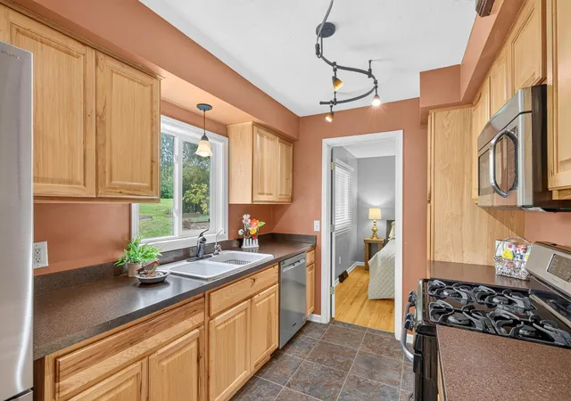 Single family home for sale at 13905 Steven Rd, Burnsville, MN 55337 | MLS# 7152207