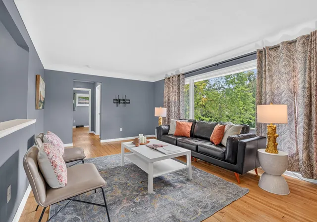 Photo 4 of Single family home for sale at 13905 Steven Rd, Burnsville, MN 55337 | MLS# 7152207 | Listing updated on 2026-10-08