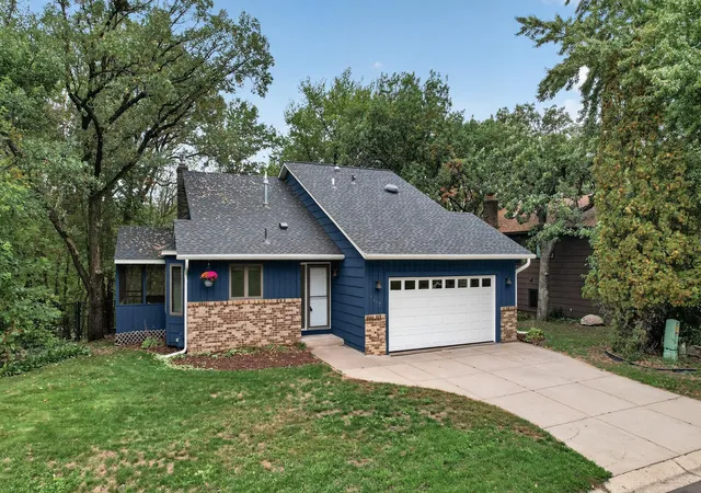 Photo 1 of Sale Pending at 4867 Richard Ln, Saint Paul, MN 55122 | MLS# 7152213 | Listing updated on 2026-10-21