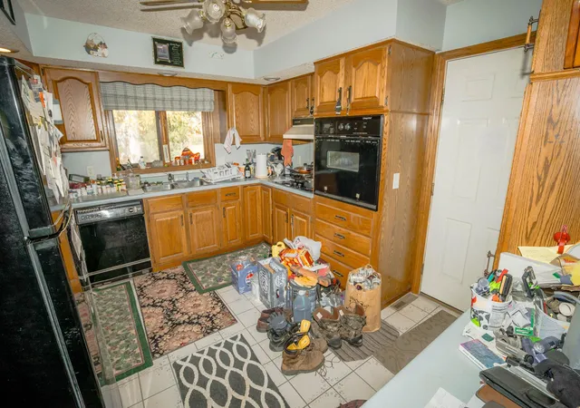 Photo 4 of Single family home for sale at 9225 Lake Blvd, Chisago City, MN 55013 | MLS# 7152215 | Listing updated on 2026-10-01