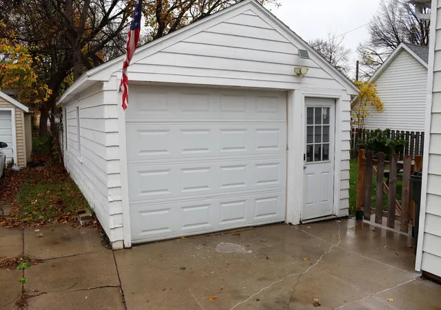 Photo 2 of Single family home for sale at 904 5th Street SE, Willmar, MN 56201 | MLS# 7152218 | Listing updated on 2026-10-29