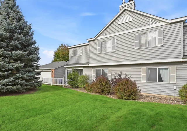 Photo 1 of Single family home for sale at 7698 157th Street W, Saint Paul, MN 55124 | MLS# 7152221 | Listing updated on 2026-10-07
