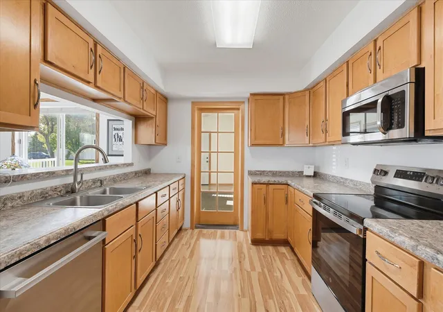 Photo 3 of Single family home for sale at 7698 157th Street W, Saint Paul, MN 55124 | MLS# 7152221 | Listing updated on 2026-10-07