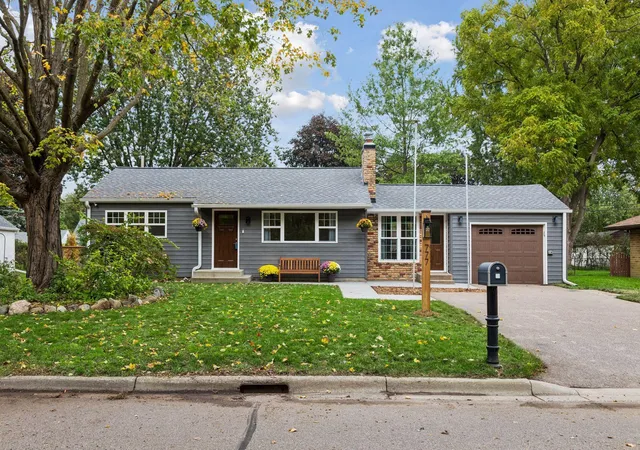Photo 1 of Single family home for sale at 777 Cope Ave W, Saint Paul, MN 55113 | MLS# 7152226 | Listing updated on 2026-10-09