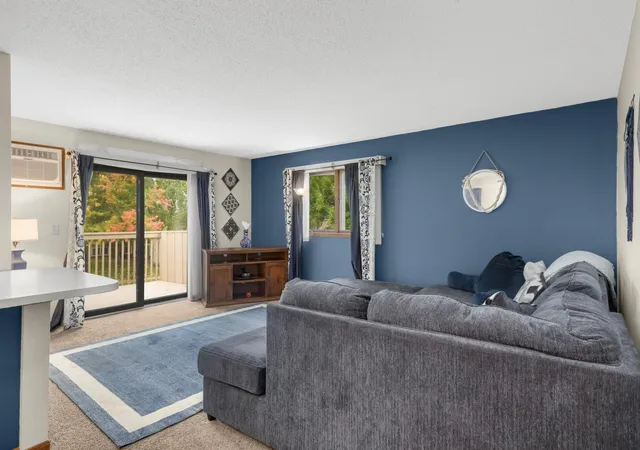 Photo 4 of Condo for sale at 925 Bahls Dr #307, Hastings, MN 55033 | MLS# 7152229 | Listing updated on 2026-10-14
