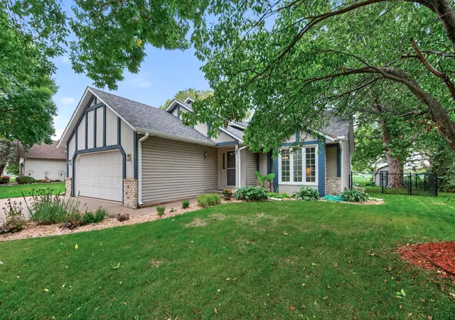 Photo 2 of Single family home for sale at 9349 Indian Blvd S, Cottage Grove, MN 55016 | MLS# 7152268 | Listing updated on 2026-10-09