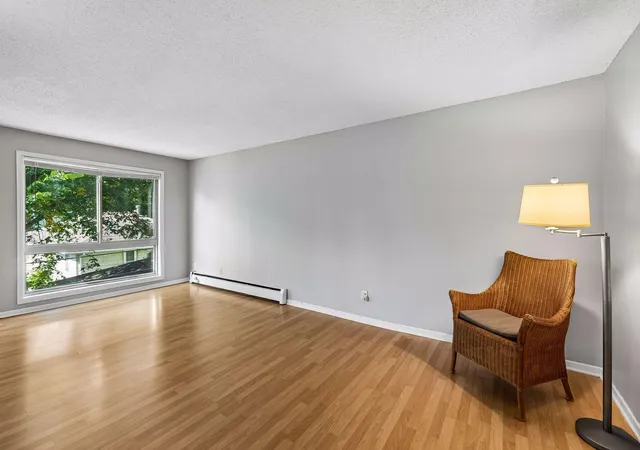 Listing Photo 5 - Condo for sale in building located at 3540 Hennepin Ave, Minneapolis, MN 55408 - Unit #210