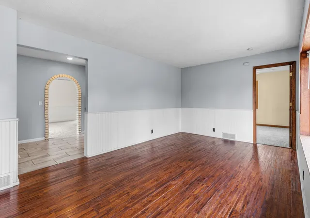 Photo 4 of Single family home for sale at 5201 Pennsylvania Ave N, Minneapolis, MN 55428 | MLS# 7152309 | Listing updated on 2026-10-04