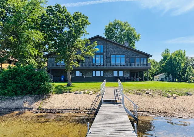Photo 1 of Single family home for sale at 507 E Front St, Battle Lake, MN 56515 | MLS# 7152333 | Listing updated on 2026-10-14