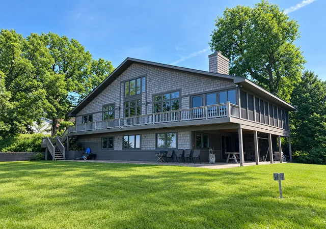 Photo 3 of Single family home for sale at 507 E Front St, Battle Lake, MN 56515 | MLS# 7152333 | Listing updated on 2026-10-06