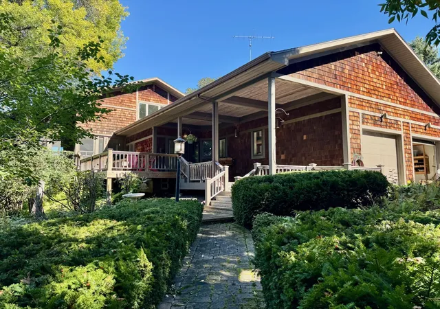 Photo 3 of Single family home for sale at 507 E Front St, Battle Lake, MN 56515 | MLS# 7152333 | Listing updated on 2026-10-14