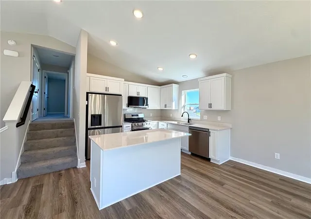 Photo 4 of Single family home for sale at 1827 Pierce St S, Cambridge, MN 55008 | MLS# 7152345 | Listing updated on 2026-10-10